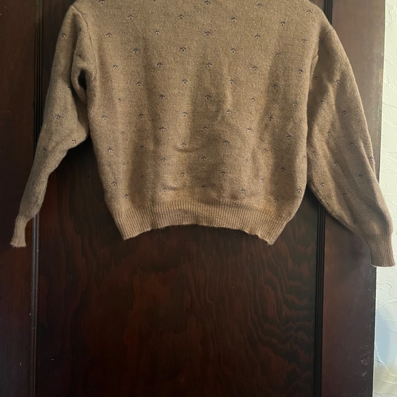 Children‘s Sweater - Picture 4 of 4